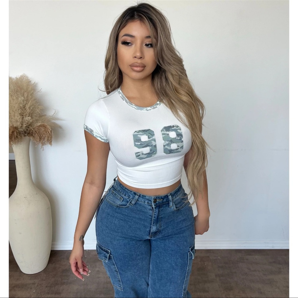 OOTDFash White and Gray Number Print Crop Top